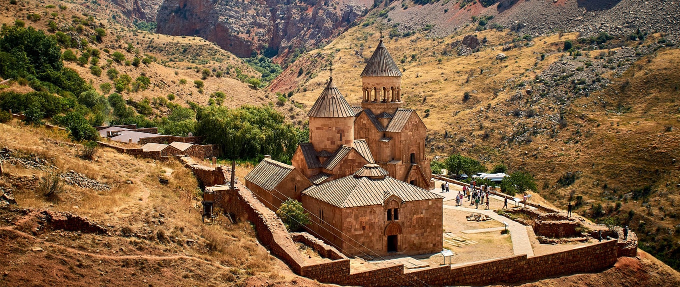 [:en]Noravank monastery[:ru]Монастырь Нораванк[:hy]Նորավանք[:]